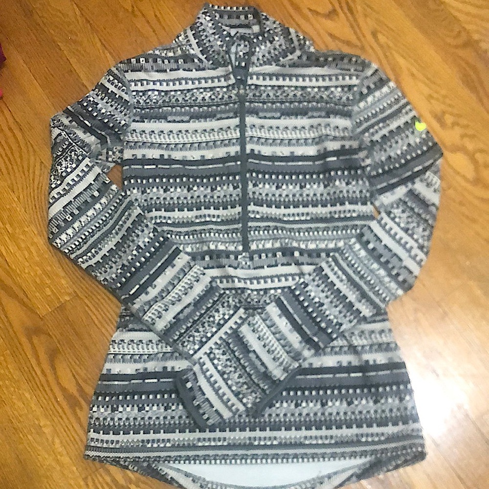 Patterned Nike quarter-zip
